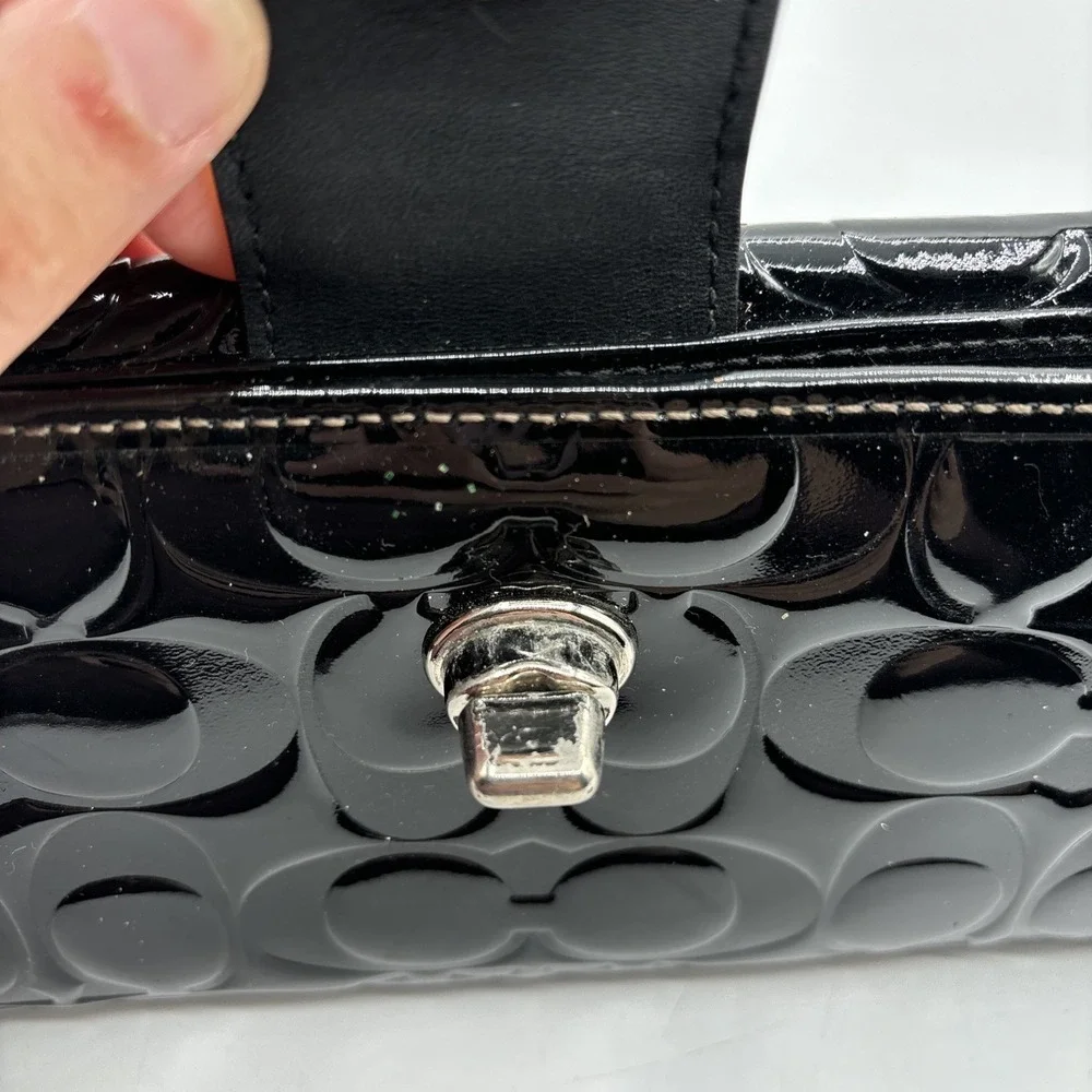 Coach‎ Black Patent Leather Signature C Embossed Turnlock Slim Long Wallet
